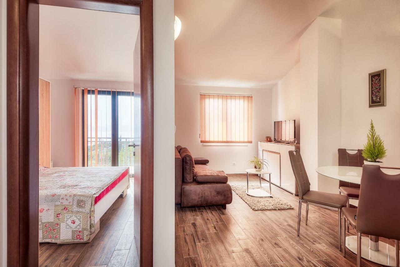 Apartmani Kremena Small Beach 200M Klek Extérieur photo